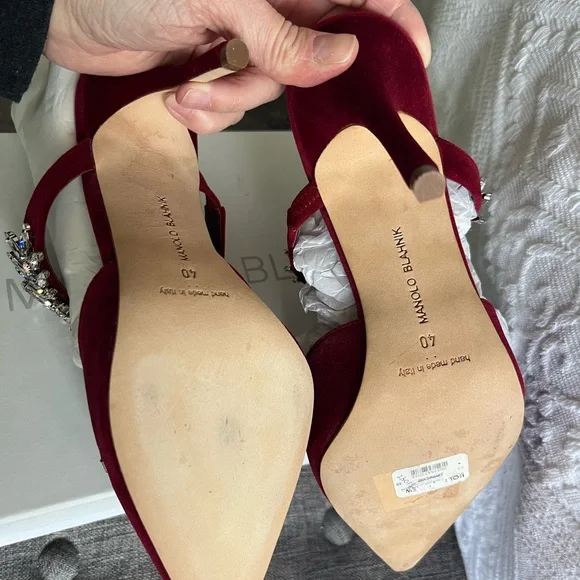 Manolo Blahnik Lurum Burgundy Velvet Crystal Embellished Mules size 40 - Picture 8 of 8